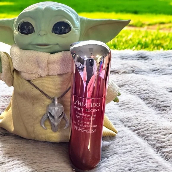 Shiseido White Lucent Illuminating Micro-Spot Serum - Picture 3 of 6